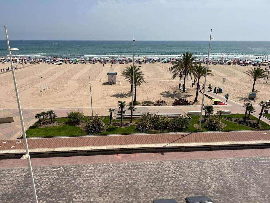 Playa de Gandia Apartamento 1ª Linea De Playa - Con Piscina Y Parking מראה חיצוני תמונה