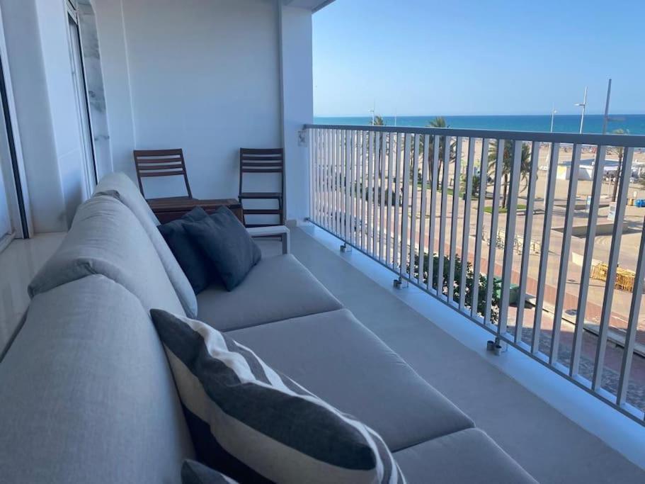 Playa de Gandia Apartamento 1ª Linea De Playa - Con Piscina Y Parking מראה חיצוני תמונה