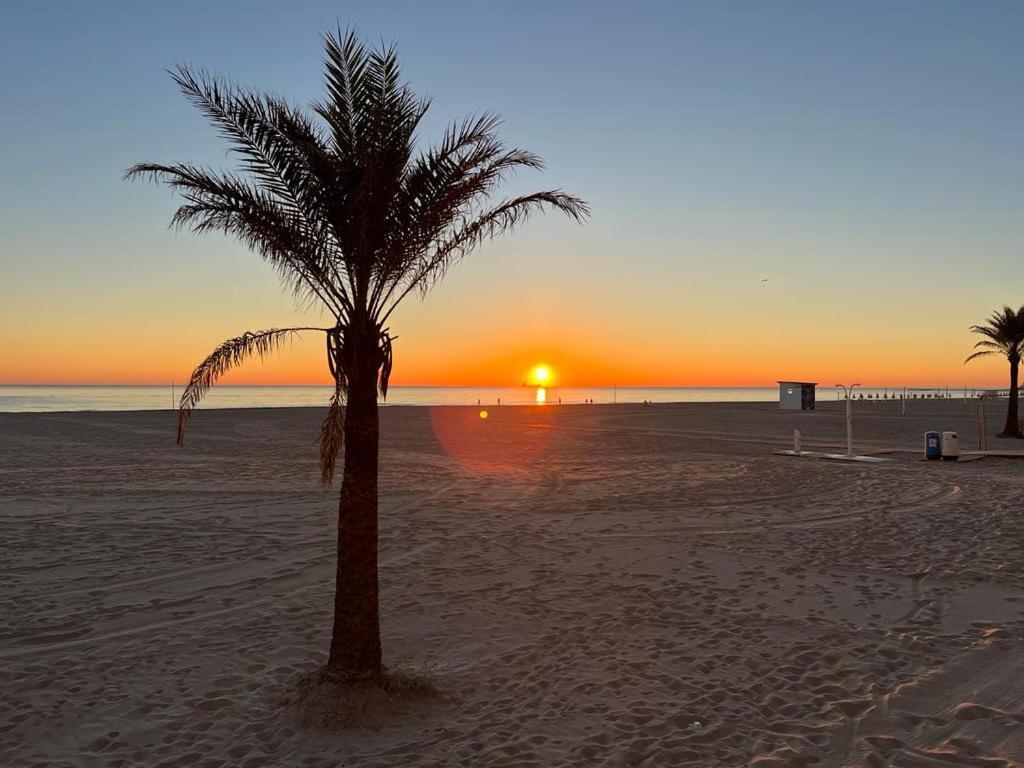 Playa de Gandia Apartamento 1ª Linea De Playa - Con Piscina Y Parking מראה חיצוני תמונה